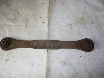 Рычаг задний поперечный LR002576 передний Ленд Ровер Фрилендер 2 07-14г, Rover Evoque с 2011 г - БУ