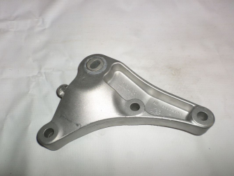 Кронштейн опоры двигателя задней 96852643 Шевроле Авео Т300 с АКПП на 1,4-1,8 литра - General Motors