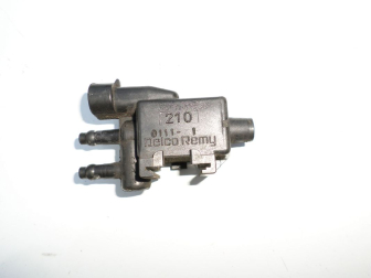 Клапан вентиляции паров топлива 96334843 210 Шевроле Авео Лачетти Ланос 1,4-1,8л 8-16V LR9, - БУ