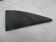 Накладка двери задней левой внутренний C8S4AA31023 L-1 Форд Фокус 1 треугольник - БУ