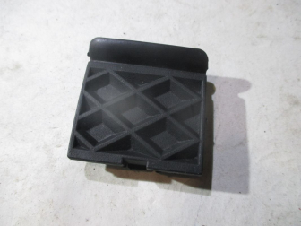 Заглушка бампера заднего буксировочного крюка 1705332 BM51A17K922C Форд Фокус 3 Хэтчбек с 12г - Atek