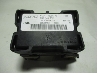 Датчик ускорения продольного поперечного LR001055 6G9N14B296AC Фрилендер 2 с 07 по 2014г, - БУ