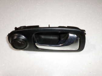 Ручка двери внутренняя правая сторона 96548038 96548095 Шевроле Лачетти ХБ Унив Хром с динамиком БУ