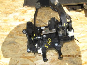 Педальный блок: педали сцепления и тормоза 95484200, 95057544 Шевроле Авео Т300 Sonic МКПП, - БУ