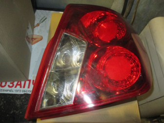 Фонарь задний Шевроле Лачетти Седан правый 96551224 - Api