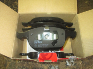 Колодки передние Форд 1223682 Фокус 2, 3 Мазда 3 Вольво S40, - TRW