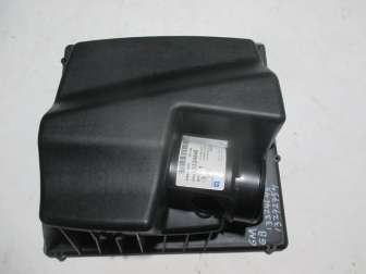 Корпус воздушного фильтра - Крышка верхняя 13324645, 13272754, 13301782 Шевроле Круз Астра J, - GM