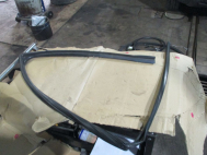 Уплотнитель стекла двери 95215384, 95971337 Шевроле Спарк М300 передней левой, - БУ