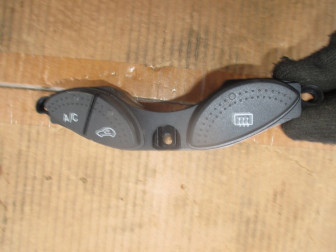 Кнопка обогрева заднего стекла и включения кондиционера Форд Фокус 1 YS4Z19A945BA 98AG19A945AG - БУ