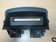 Накладка дисплея - монитора 96983187, 94579613 Шевроле Круз кожух дисплея маленький, - БУ