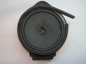 Динамик дверей передних левых или правых 95937946 Шевроле Авео Т300 ДЕФЕКТ - S-2, S-3, S-7 - БУ