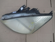 Фара левая YS4X13006 Форд Фокус 1 до 2005 года под мех корректор - ДЕФЕКТ треснут корпус, - БУ