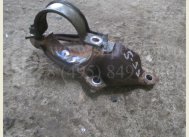 Кронштейн опоры правый 5S4T7M125BA Форд Фокус 1 на 2,0 литра 16V, - БУ