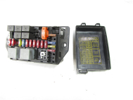 Блок предохранителей 96323499 96323500 35501 Daewoo Matiz поколения I и II подкапотный - DM-95, - БУ