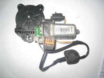 Мотор стеклоподъемника двери задней правой CVH500050 FC7130 Ленд Ровер Фрилендер 2 07 по 14г - БУ