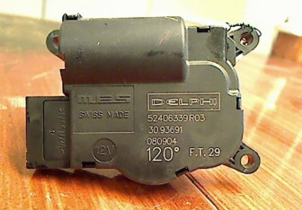 Мотор привода заслонки отопителя салона 1845759, 13175550 смешивания воздуха Опель Астра H, - БУ