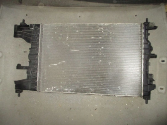 Радиатор охлаждения Астра J Круз Орландо 1,6-1,8л F18D4 МКПП 13267652 13267650 52422262 9L27BQ - БУ
