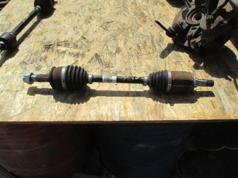 Привод Шевроле  Авео Т300 Кобальт левый с АКПП 1,8 лит F18D4 96852712 в сборе, - БУ S-30