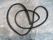 Уплотнитель двери 808311KA0A передней левой Ниссан Жук F15 с 10 по 14г - БУ