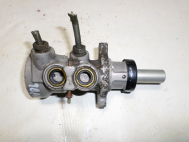 Цилиндр тормозной Главный 21030399 98AB2B195CH 1134816 98AB2B507CA Форд Фокус 1 FF-133 , - БУ