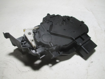 Замок двери передней правой LR011275 6W8A21812AD Ленд Ровер Фрилендер 2  - БУ