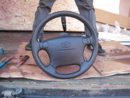 Подушка безопасности Дэу Матиз водительская 96611852 Дэу Ланос Сенс Матиз, - БУ значек Дэу