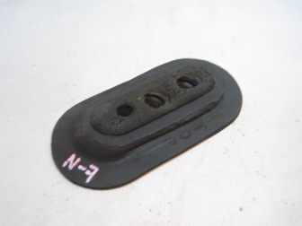 Уплотнитель радиатора отопителя 1092652 1062280 Форд Фокус 1, Ford Focus I 1998-2005 - N-7 - БУ