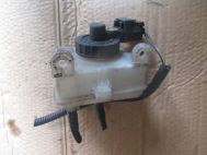 Бачок цилиндра тормозного Главного Форд Фокус 1 98AB2C217AC L481485 1307512 S-41 - БУ