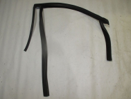 Уплотнитель стекла двери задней левой 1725750 BM51A25825 1725752 Фокус 3 Седан и Хэтчбек S42-55 - БУ