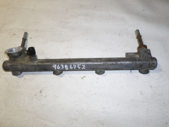 Рампа топливная 96386752 90411551 Шевроле Лачетти 1,8л Реззо Дэу Нубира 2,0 литра - БУ