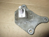 Кронштейн опоры МКПП левый 2S617M125AC 1141460 Форд Фьюжен Фиеста - БУ