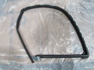 Уплотнитель стекла двери 803311KA3A передней левой Ниссан Жук F15 с 10 по 14г - БУ