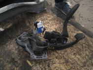 Педаль тормоза LR019973, LR008476, 7G9N2D094FA Ленд Ровер Фрилендер 2 с 2007 по 2014 г с МКПП, - БУ