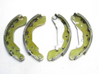 Колодки задние Шевроле Авео Т200-250-255-300 тормозные 93740252 барабанные на 203 мм, - Sangsin