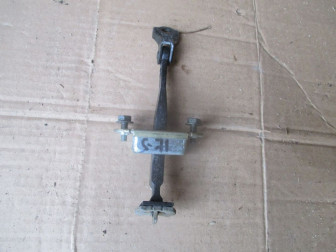 Ограничитель дверей передних Ниссан Мурано Z50 с 2004 по 2008 года 80430CA010, 8049840U0A, - БУ