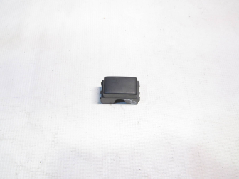 Заглушка кнопки 25190ZW90A передней панели торпеды Ниссан Тиида С11 с 2007 года, - БУ