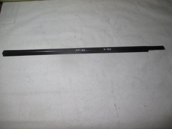 Уплотнитель стекла двери передней правой 1323853 Форд Фокус 1 - F-1, F-90, - БУ