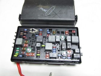 Блок предохранителей 95938113-01 8113 13222782 Шевроле Круз Опель Астра J - ДЕФЕКТ - №1, - БУ