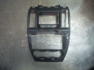 Накладка панели приборов центральная LR007353, 6H52014L09AH Ленд Ровер Фрилендер 2 с 07-14г, - БУ