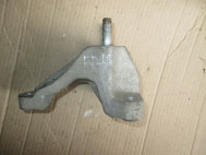 Кронштейн опоры МКПП левый 8V517M125AC 1751718 EY9BA Форд Фиеста 1,4-1,6 литра 2008 по 2017г, -  БУ