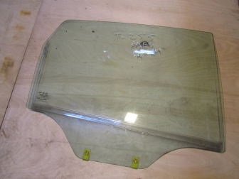 Стекло двери задней правой 96806556 Шевроле Авео Т255 Хэтчбек с 2009г - Зеленое - 730x540, - БУ