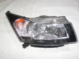 Фара правая 96828237 96828235 95990114 Шевроле Круз до 2012 года механический корректорор, - AP