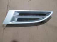 Решетка в крыло правая 96894154 96894152 Шевроле Авео Т255 Хэтчбек с 2009 года - БУ
