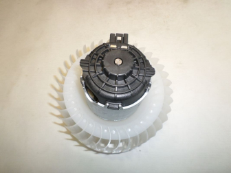 Мотор печки отопителя 95472959 Шевроле Авео Т300 Кобальт Мокка 95472962 УАЗ Патриот c16, - Uxclent