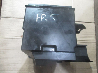 Площадка под АКБ 3M5110723AP 30667940 1402455 Форд Фокус 2 с 2005 по 2011г FR-5, - БУ