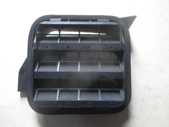 Клапан вентиляции кузова 96546894 левый Шевроле Лачетти заднего крыла 96554376 , - БУ скол небольшой