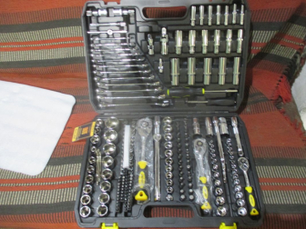 Инструмент - Набор инструментов 216 пр для автомобиля JNTRD 216 предметов CRV - Черный кейс - JNTRD