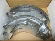 Колодки задние Шевроле Авео Т300 тормозные 95145057, 95231476 барабанного тормоза 230 мм, - AC Delco