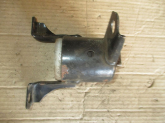 Подушка двигателя правая 8V516F012AJ 1776911 Форд Фиеста с 2008 по 2017 года с МКПП, - БУ