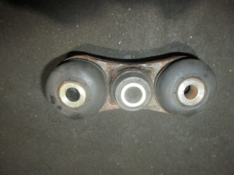 Кронштейн балки задней 13332257 13262449 рычаг реактивного Шевроле Круз, Опель Астра J, - БУ